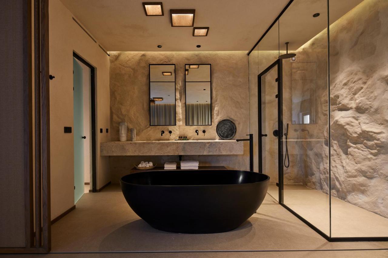 Grand North Suite with Private Heated Pool